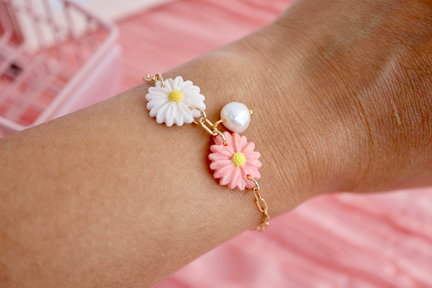 Pink and white Daisy bracelet