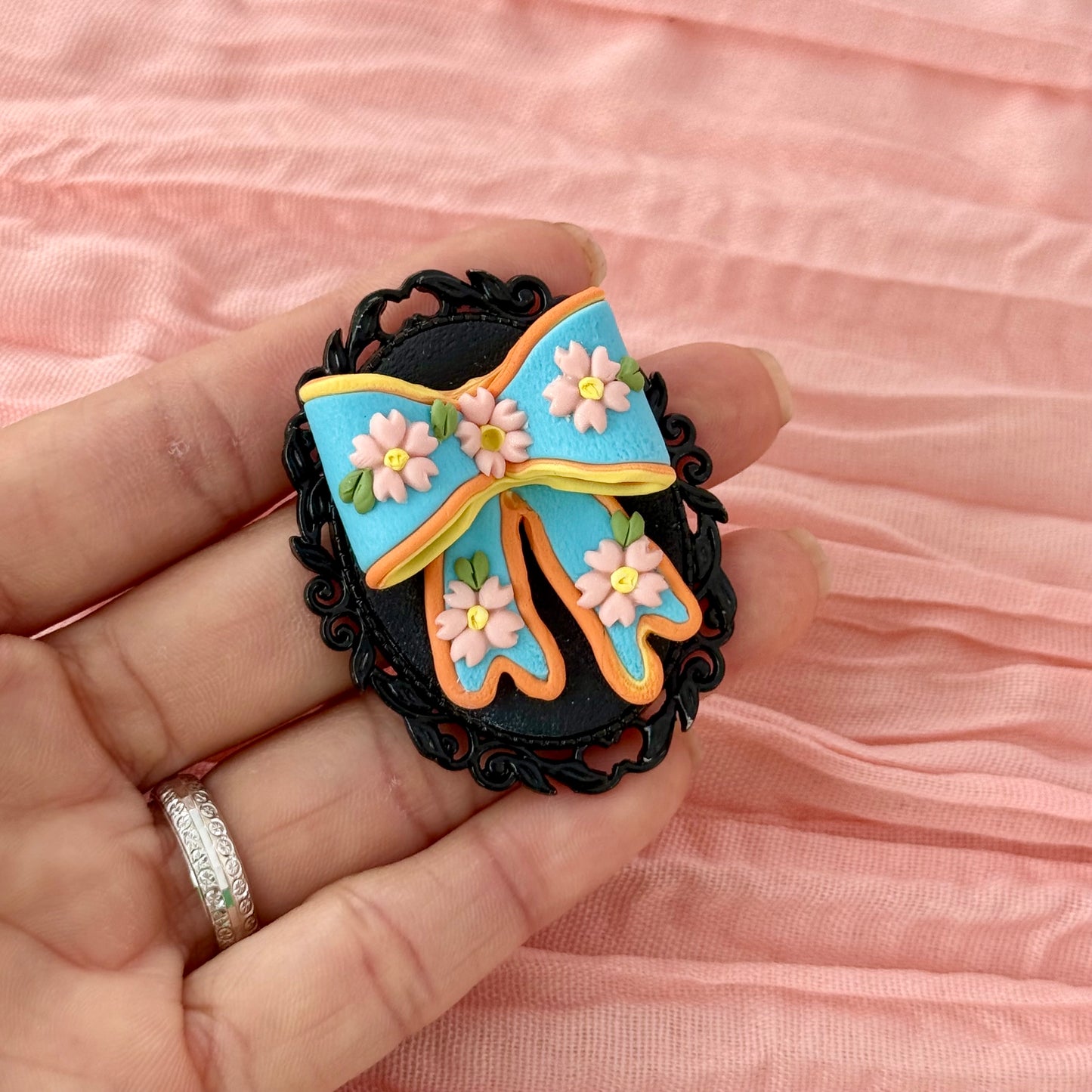 Vintage Bow W/ Black Collection