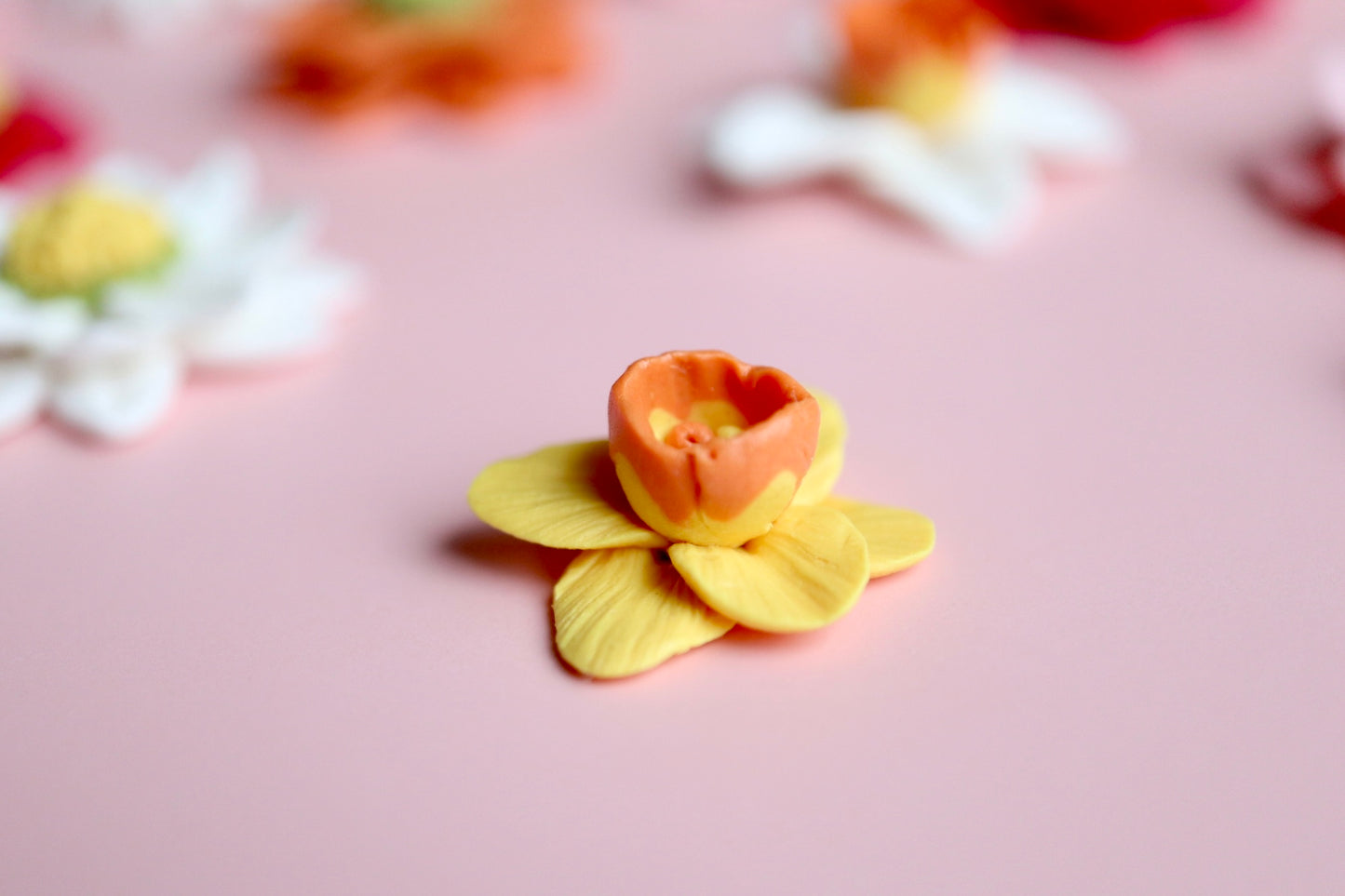 Daffodils Studs