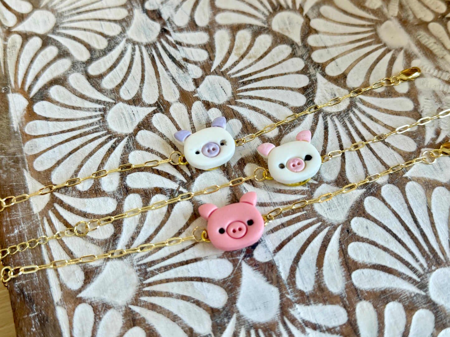Pig 🐷 earrings and bracelets