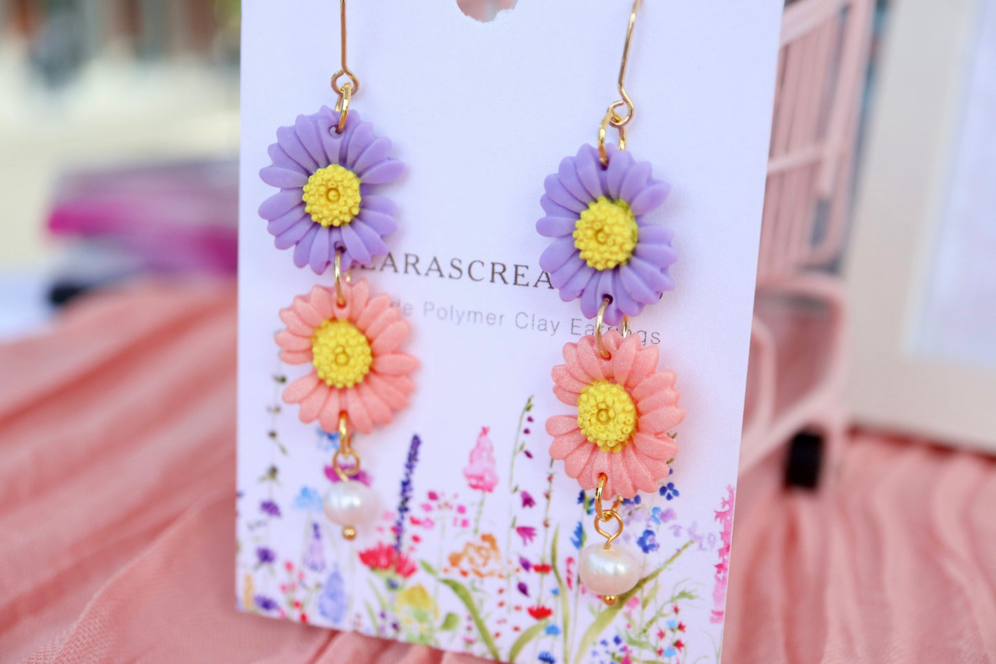 Daisy w/ Pearls Hooks