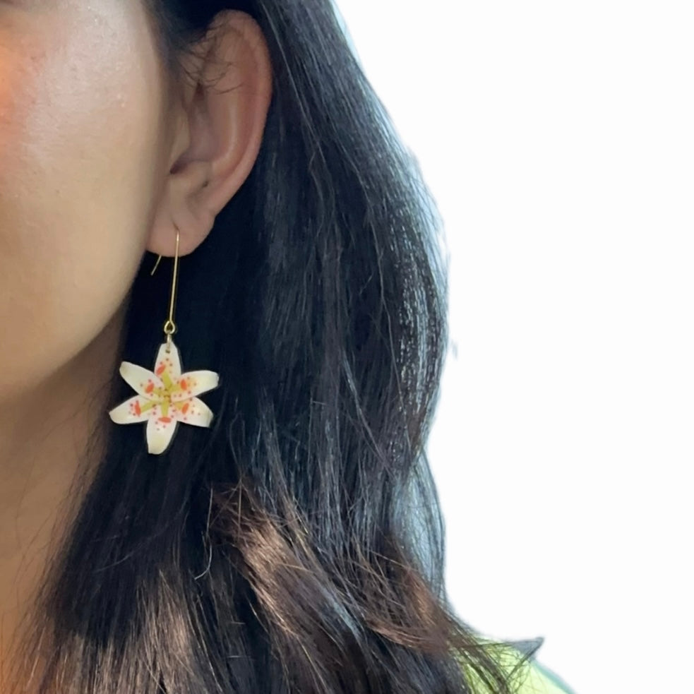 Lilies bouquet earrings