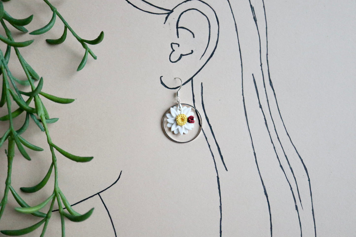 White Daisy w/ Lady Bug