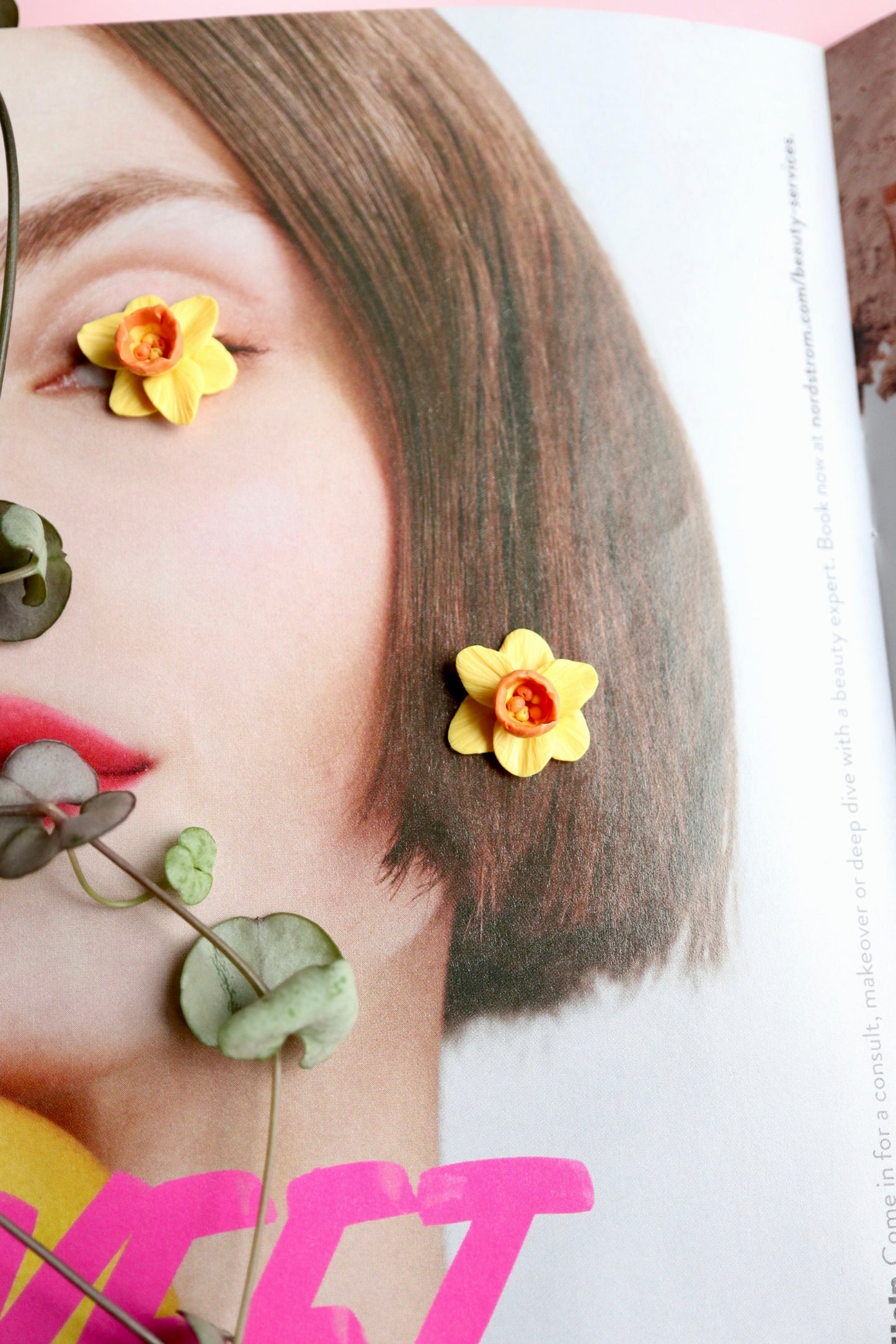 Daffodils Studs