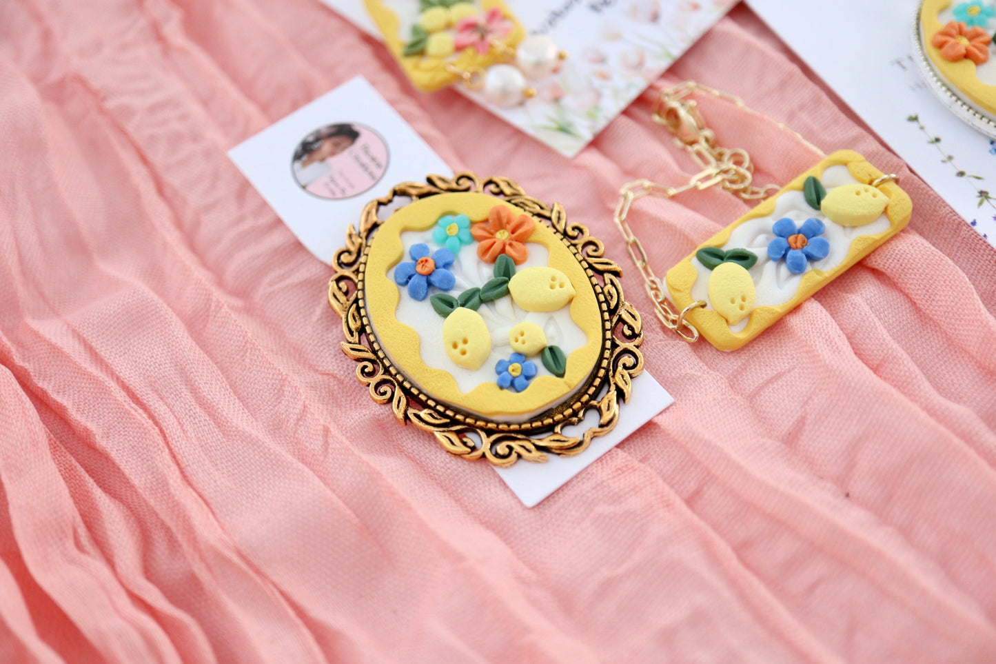 Lemon Brooch Pin -Antique Gold