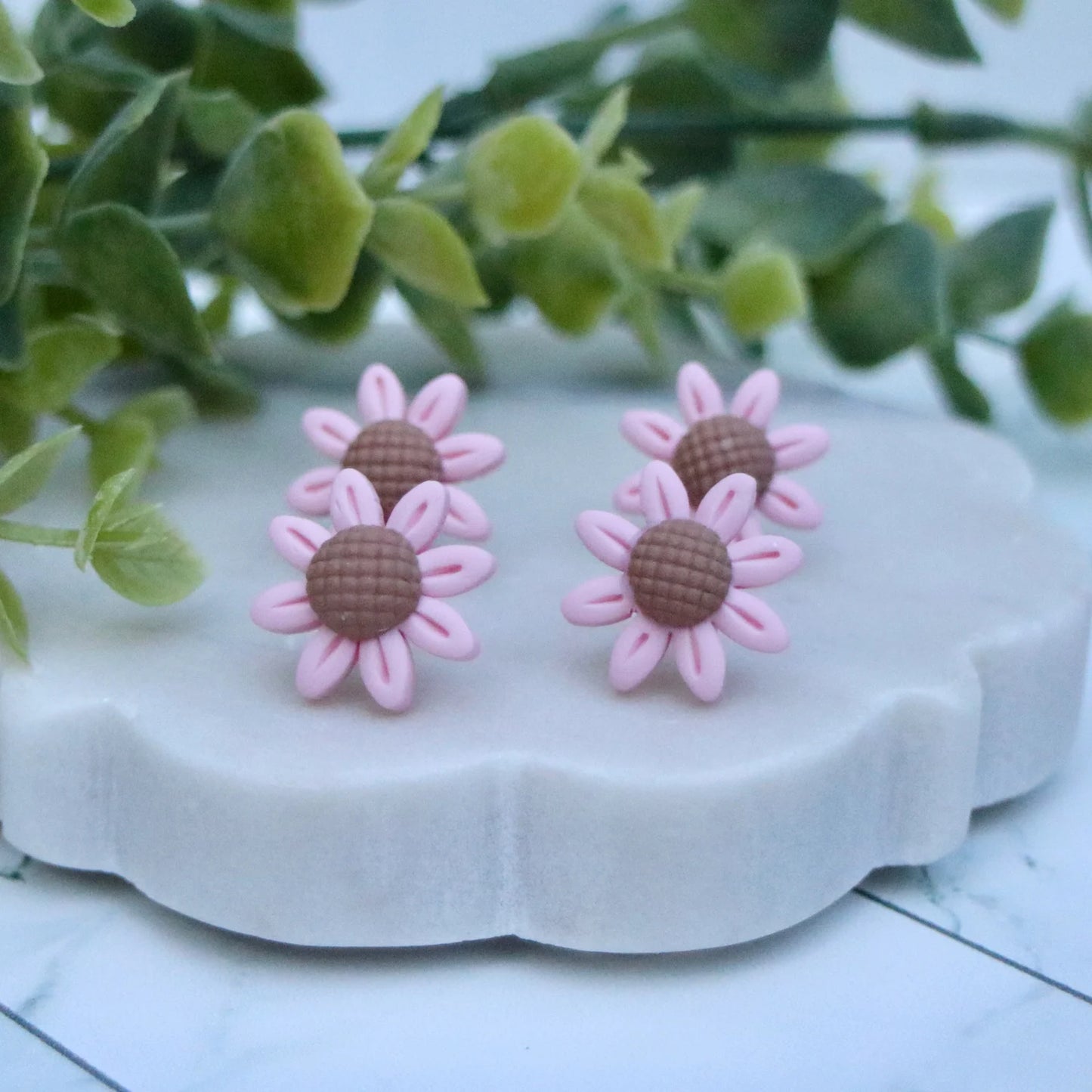 Daisy Studs