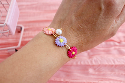 Daisy friendship bracelets