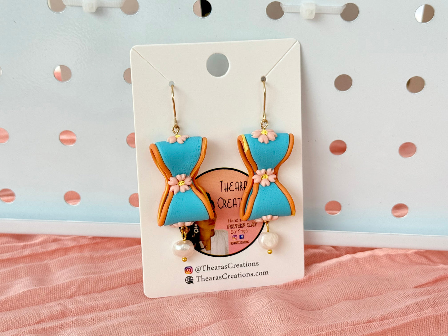 Vintage Blue Bow Collection