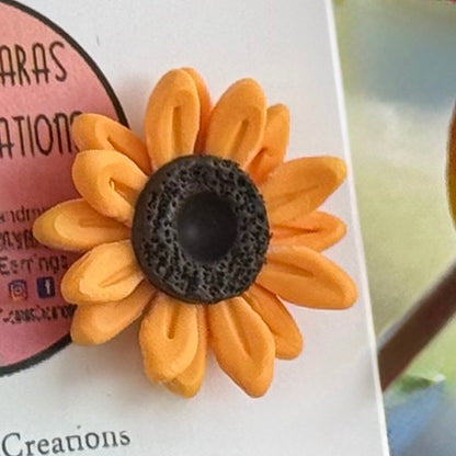 Two layers sunflower studs.