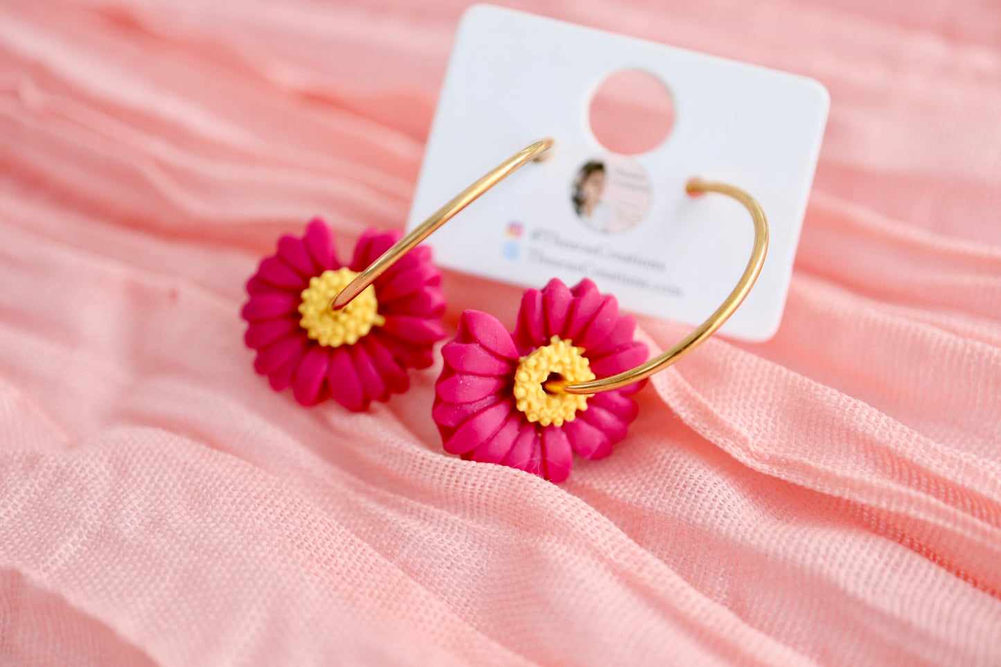 Daisy Gold Hoops