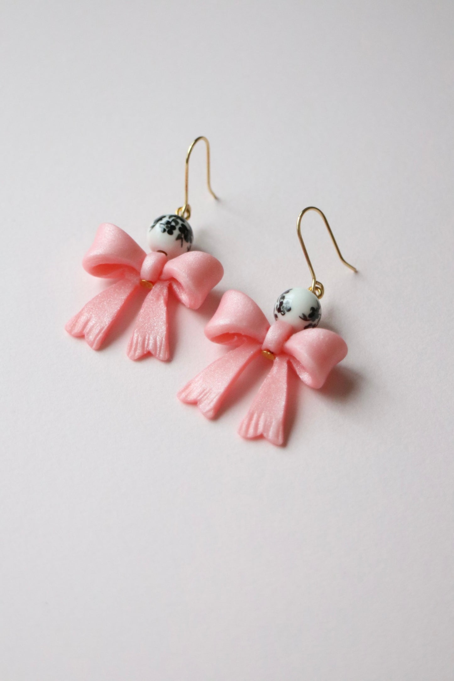 Pastel Bow with Beads ￼