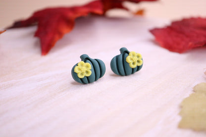 Pumpkin Studs w/ flower