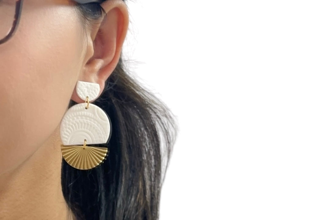 Lisa White circle Earrings