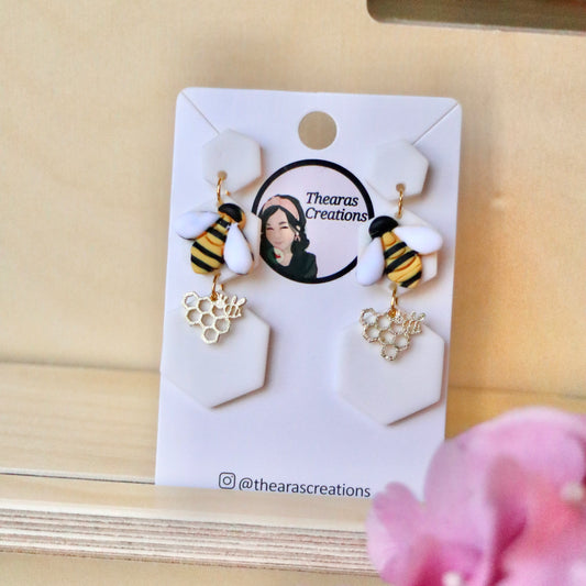 White Honeycomb| Bees.