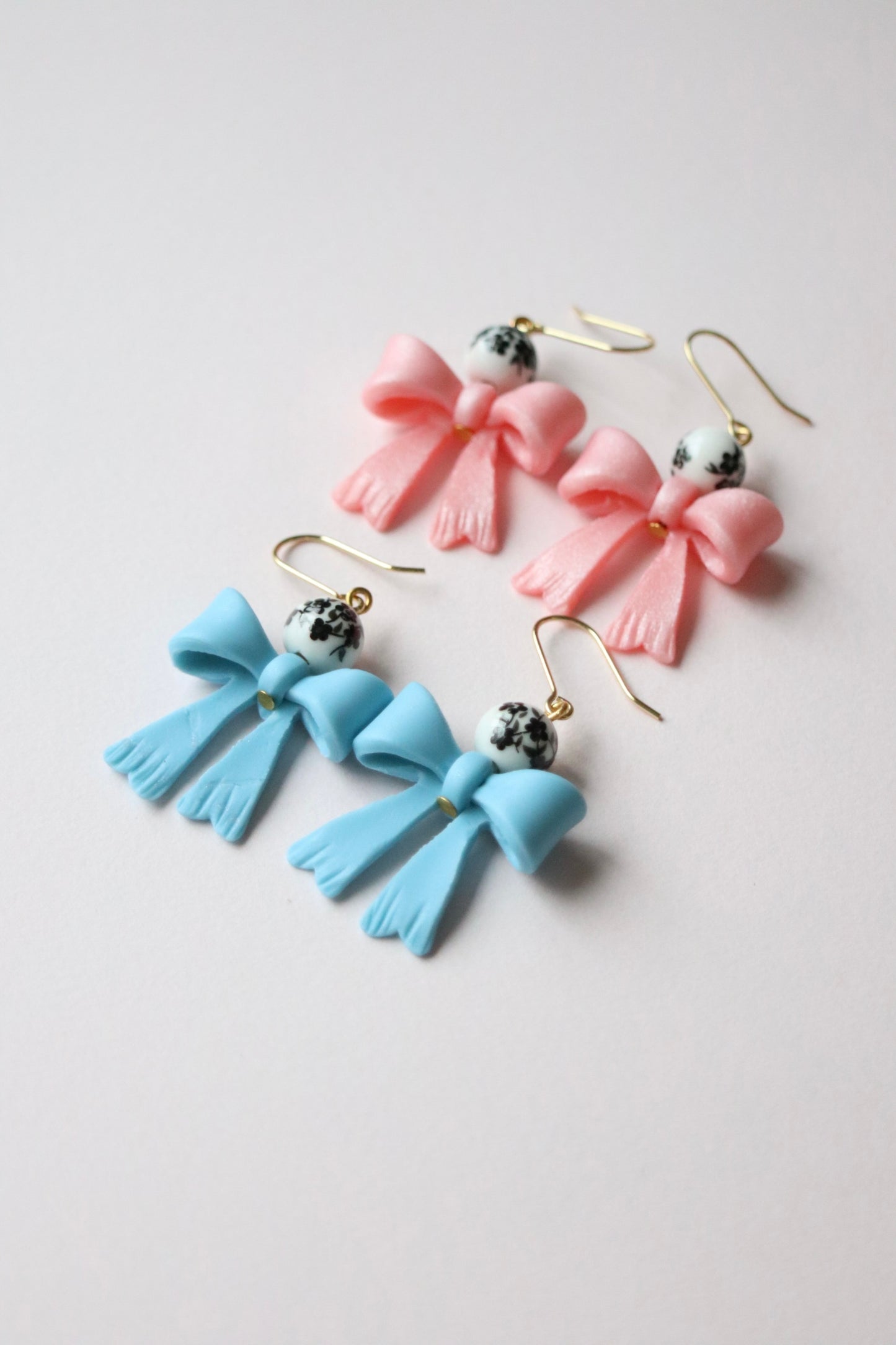 Pastel Bow with Beads ￼