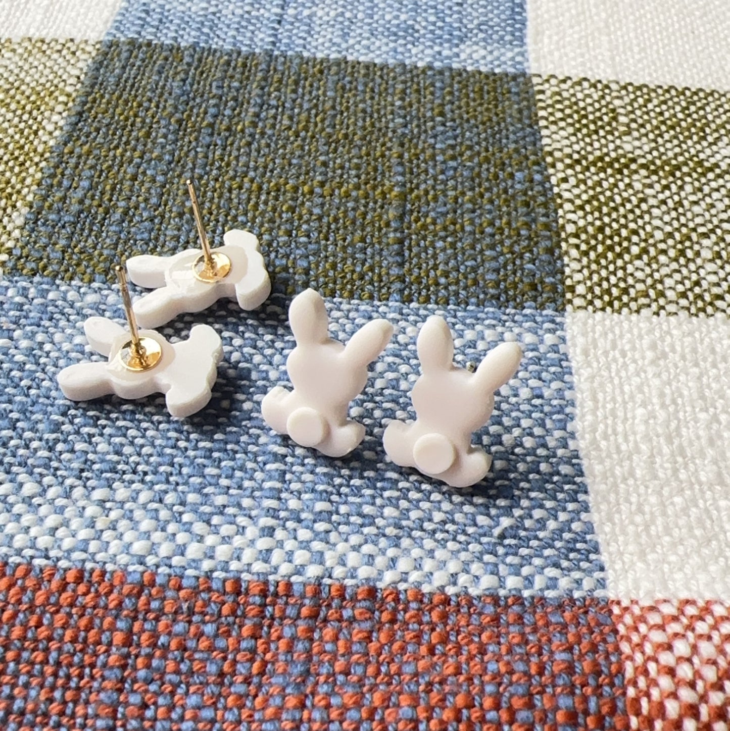 Bunnies White Earrings