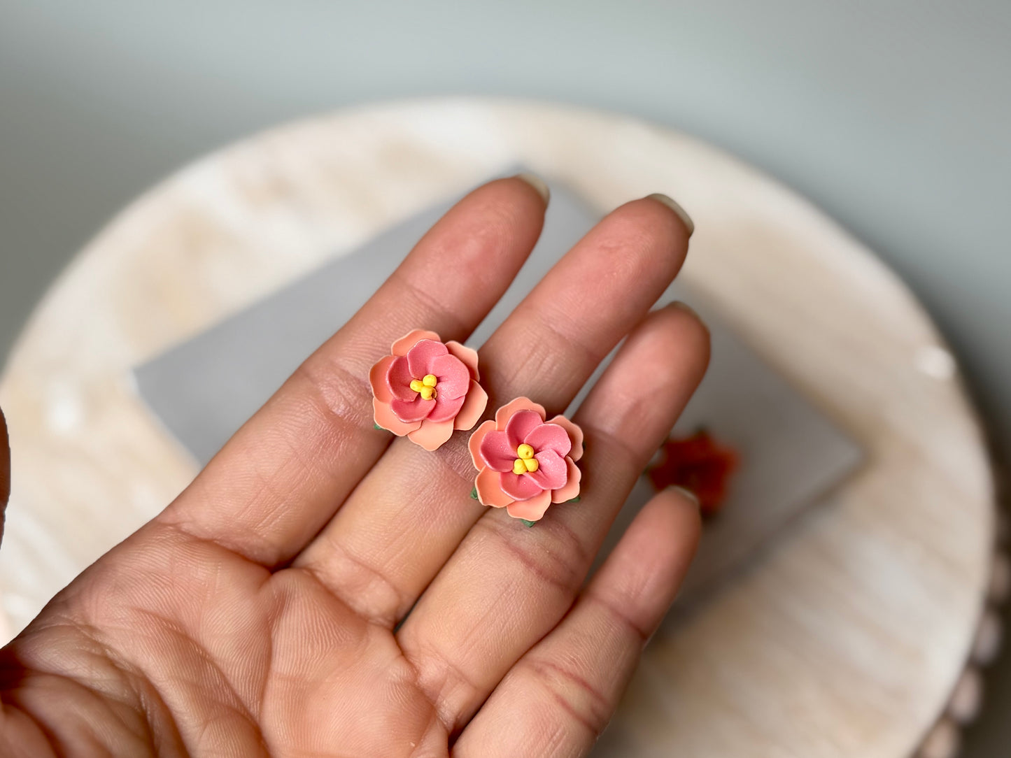 Flower studs
