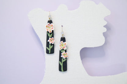 Lilies bouquet earrings￼