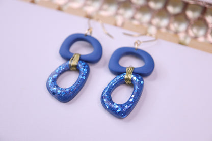 Queen Blue Sparkling Arch Donut Earrings