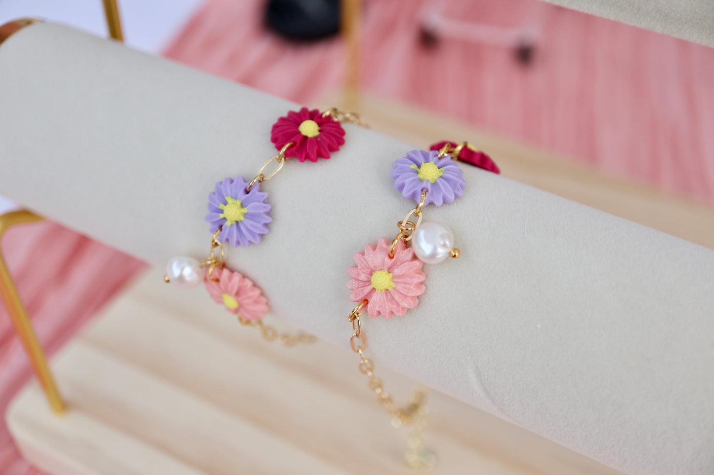 Daisy friendship bracelets