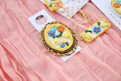 Lemon Brooch Pin -Antique Gold