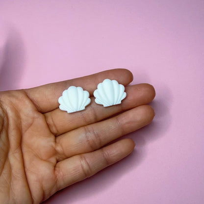 White Shell Earrings.